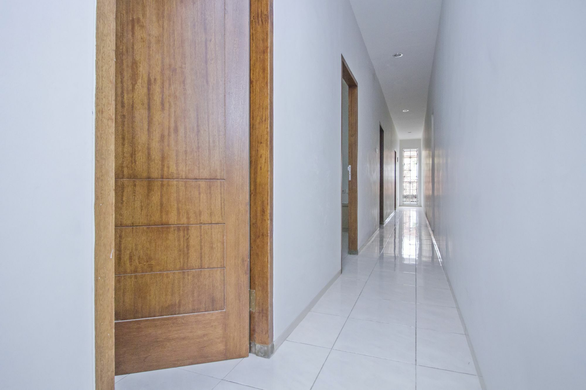 Urooms Tanah Abang Jakarta Exterior photo